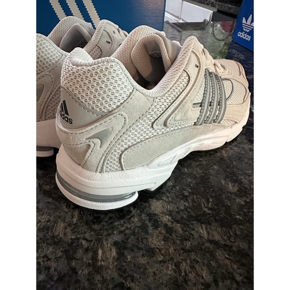 adidas Wmns Response CL 'Wonder Taupe' ID4289. NWB Size 8 Shoes - Picture 4 of 8